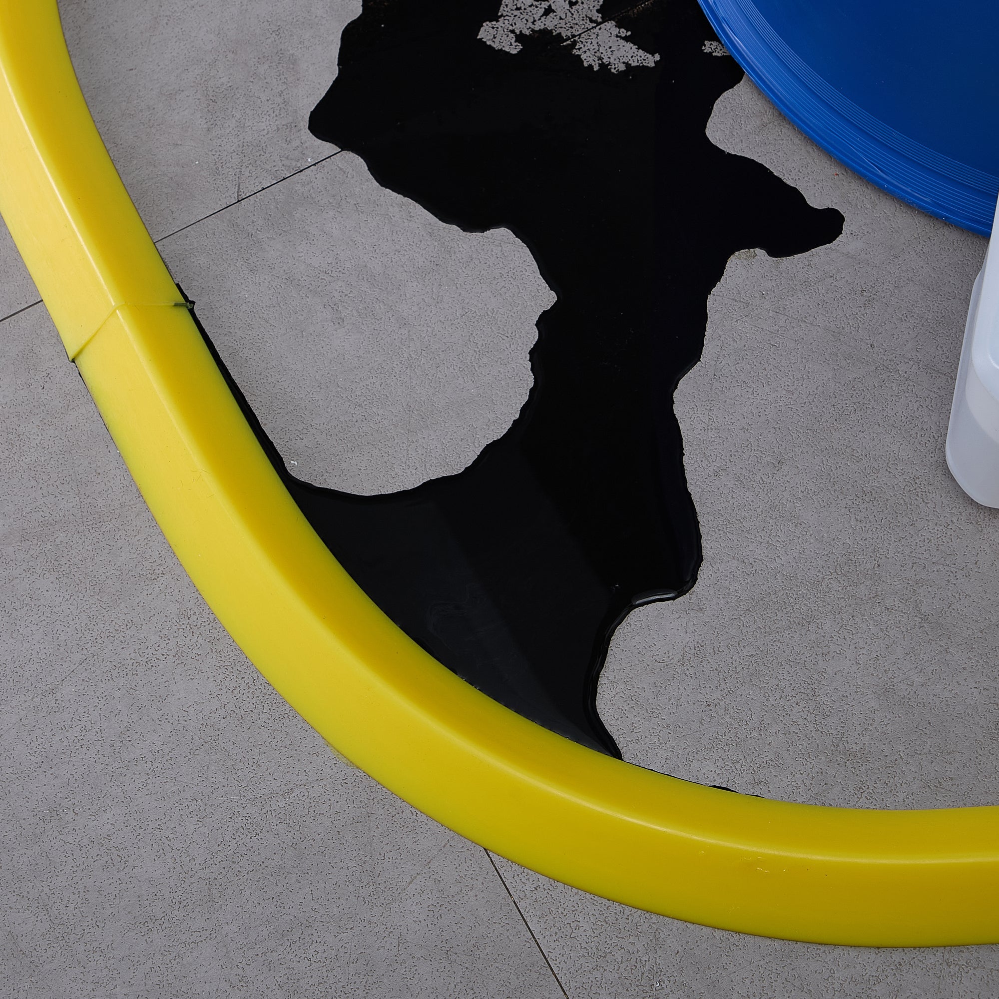 Flexible Spill Dike Bend-N-Seal PVC Yellow